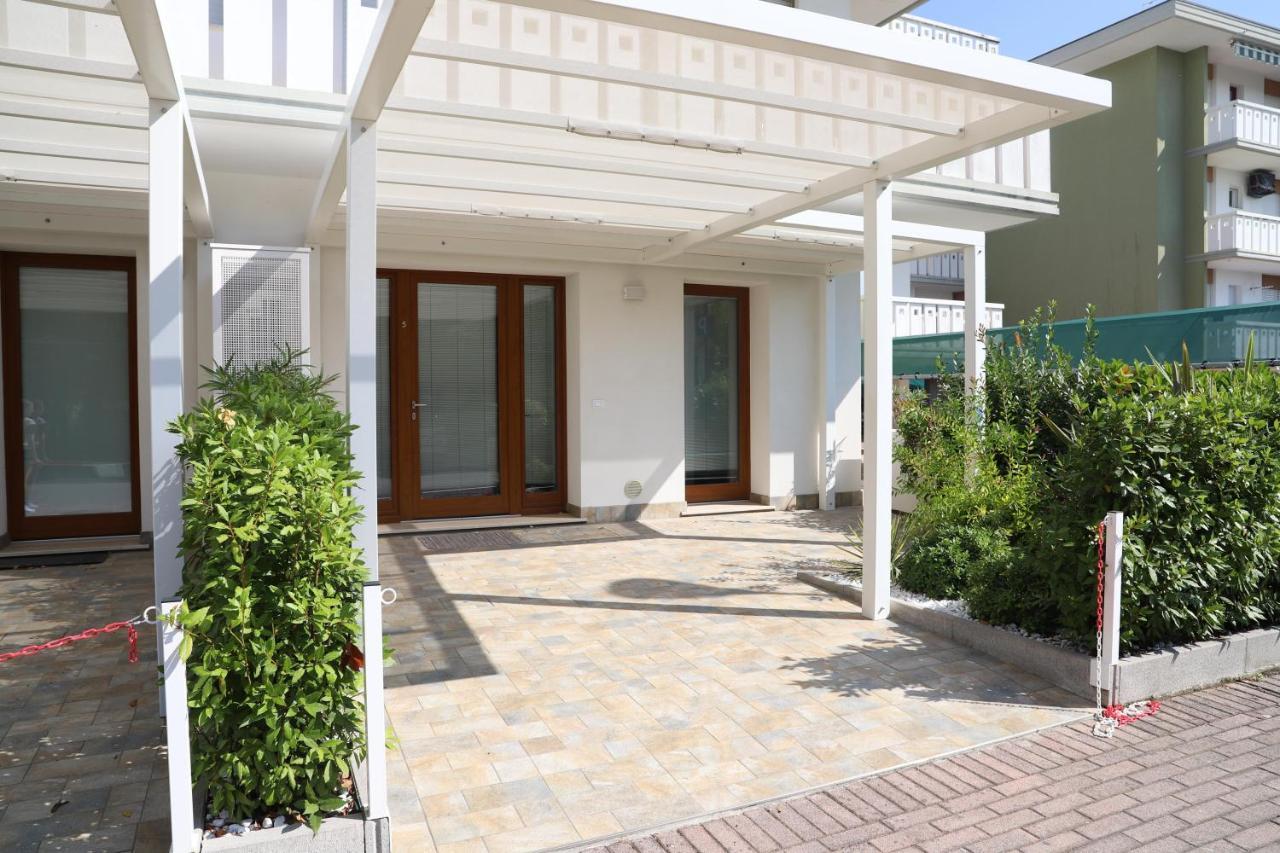 Condominio Diana Est- Gemini Bibione Buitenkant foto